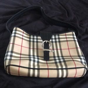 Burberry Signature purse